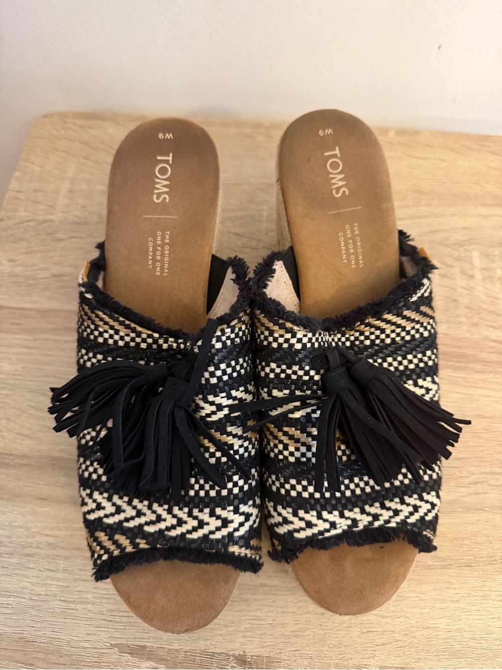 Toms Black and Cream Woven Tassel Slide Mules Size 9